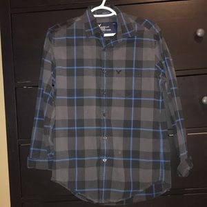Black/blue American Eagle dress shirt.